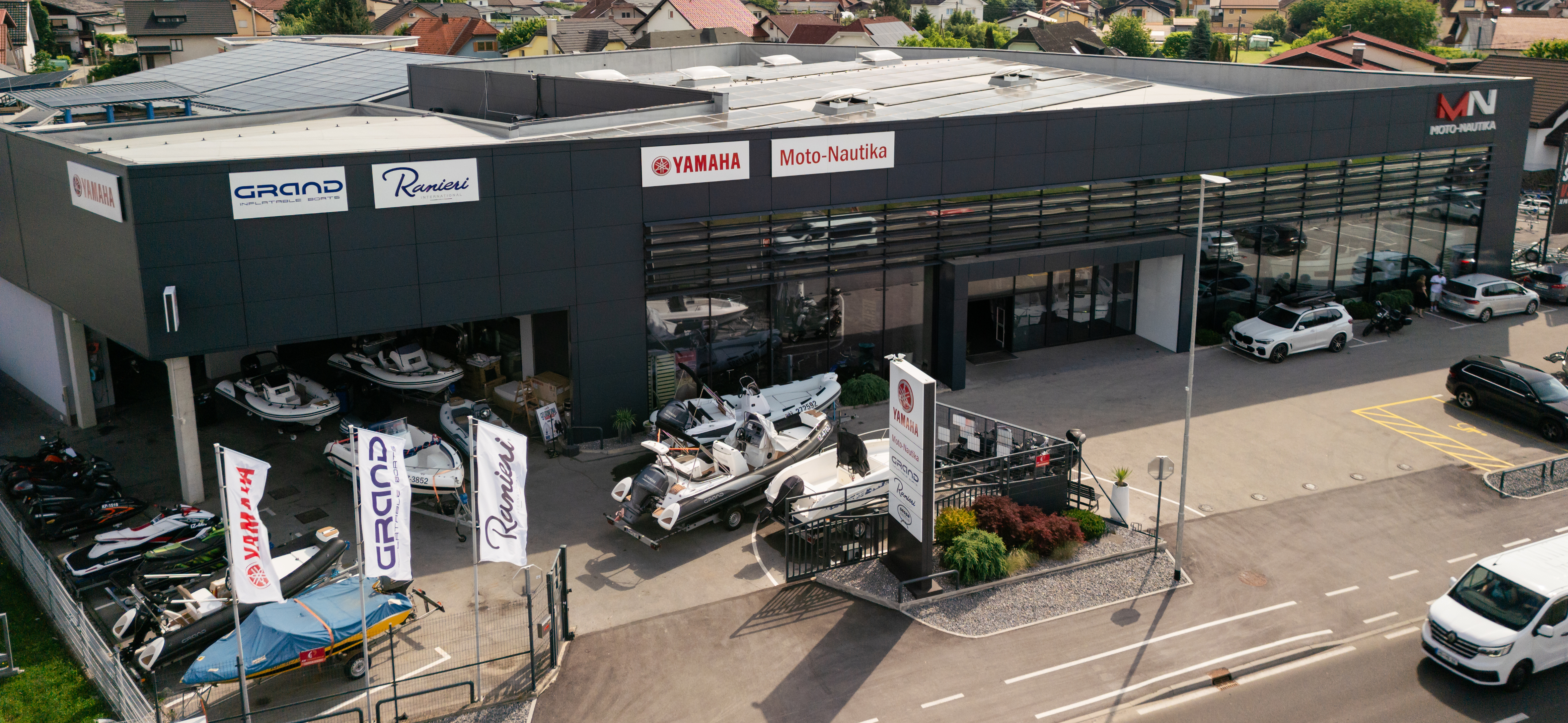 Moto-Nautika med člani najuglednejših slovenskih poslovnih in industrijskih združenj